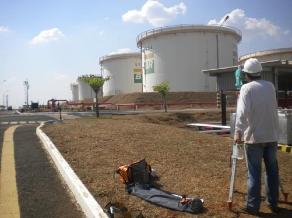 Foto 8: Topografia  — Delta Mais - Projetos, Sondagens e Topografia